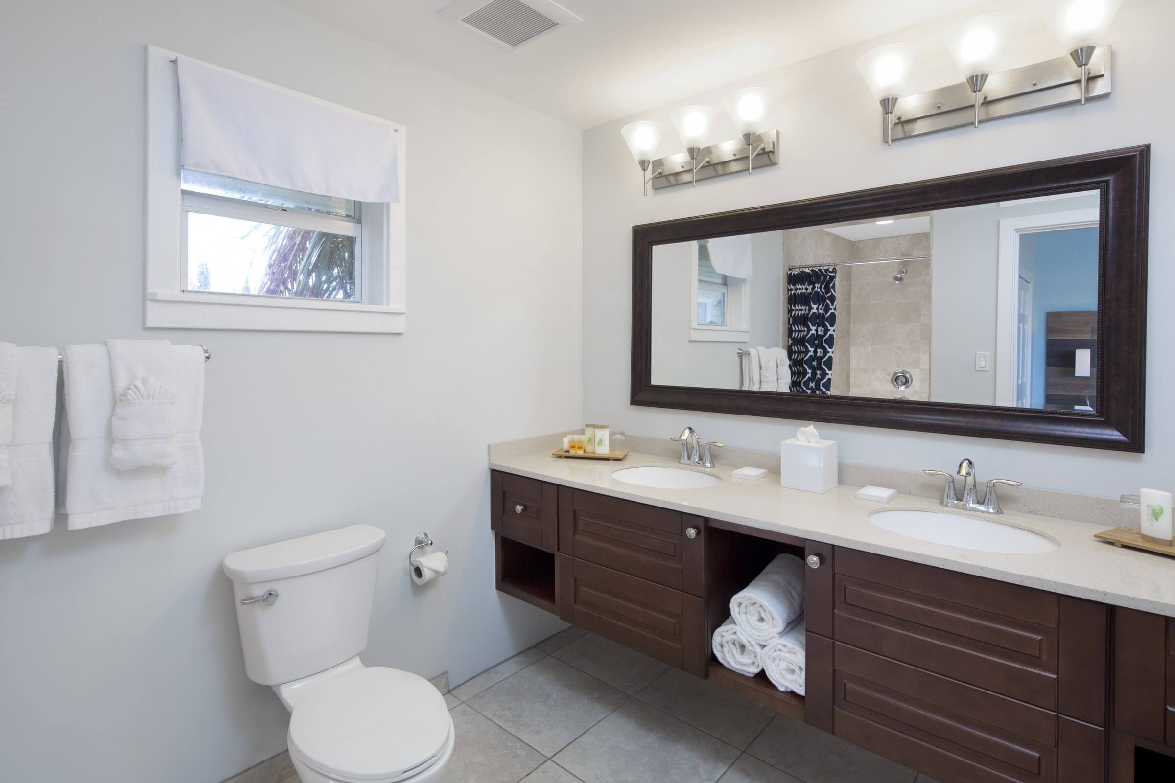 Two-Bedroom Private Villa master bathroom